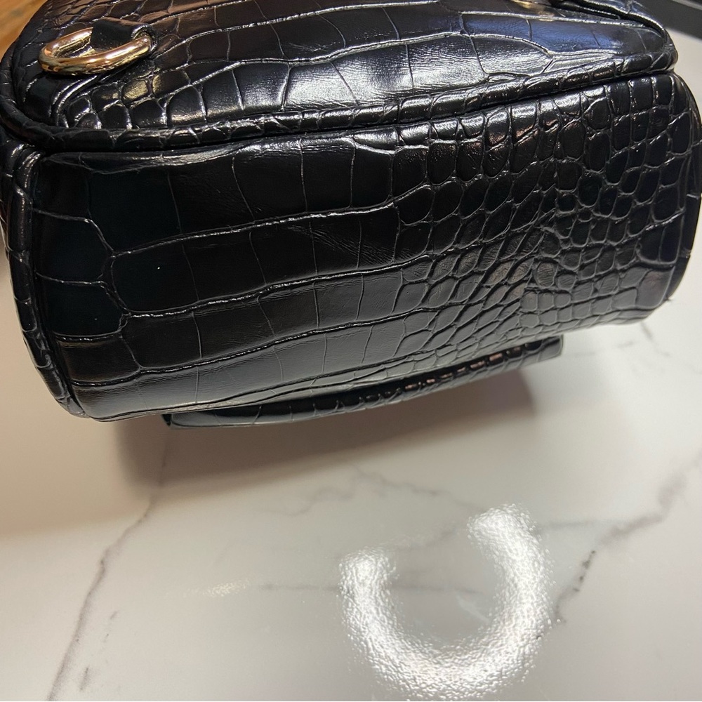 NWOT Lulus Getting Places Black Crocodile Embossed Mini Backpack - Picture 6 of 13